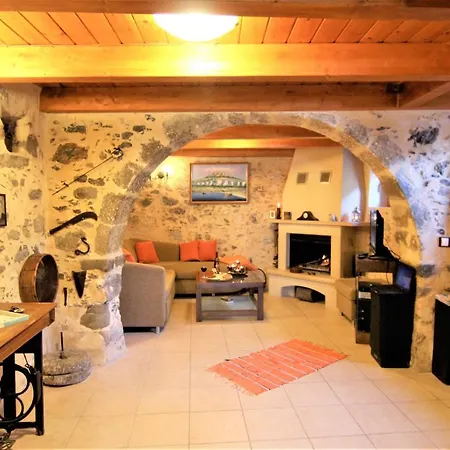 Afroditi Traditional Villa